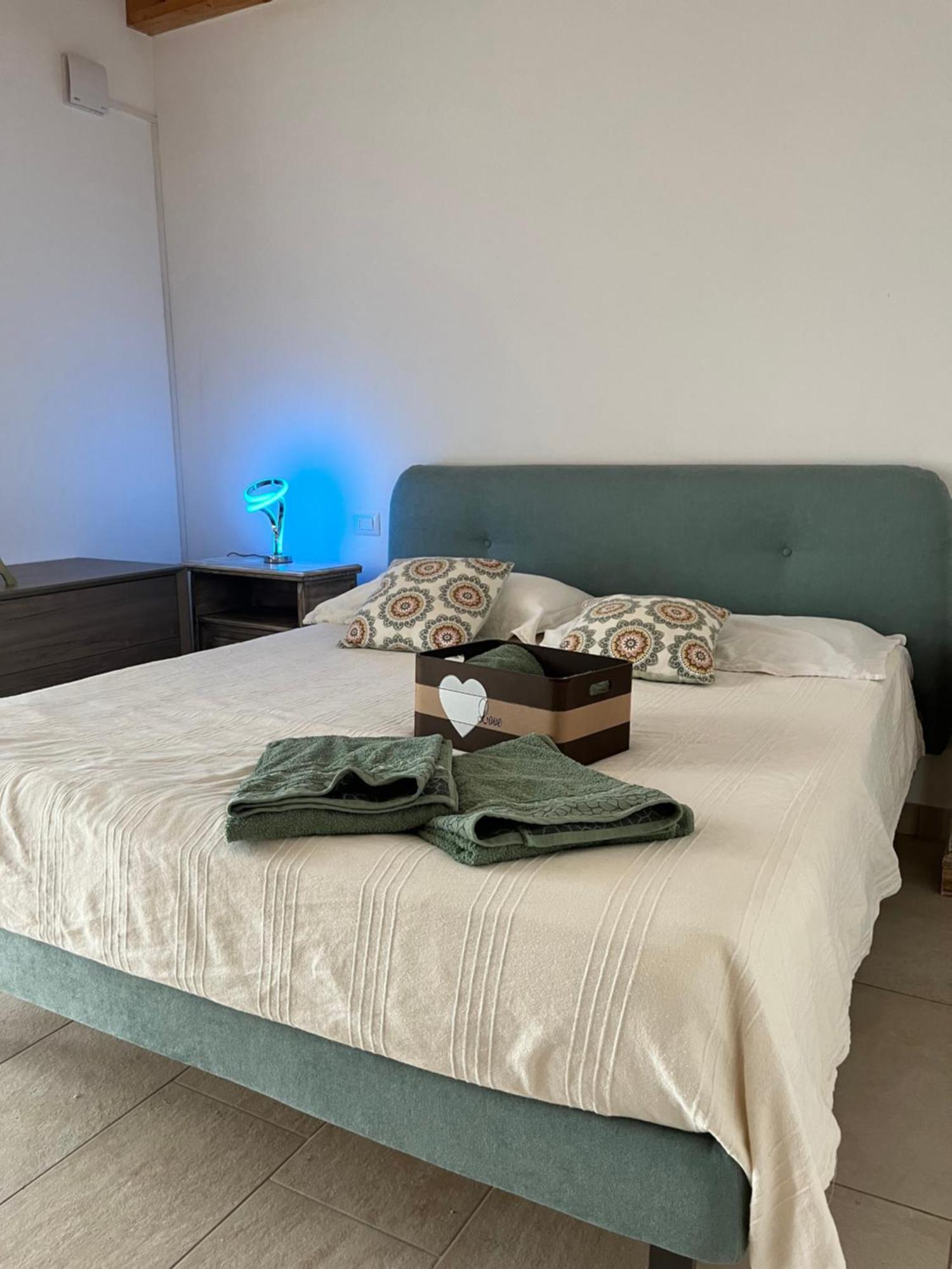 Orchidea Del Garda Rooms & Apartments 페스키에라델가르다 외부 사진